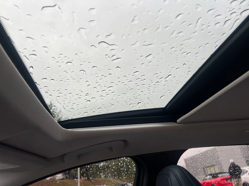 Used 2023 Nissan Ariya image 22