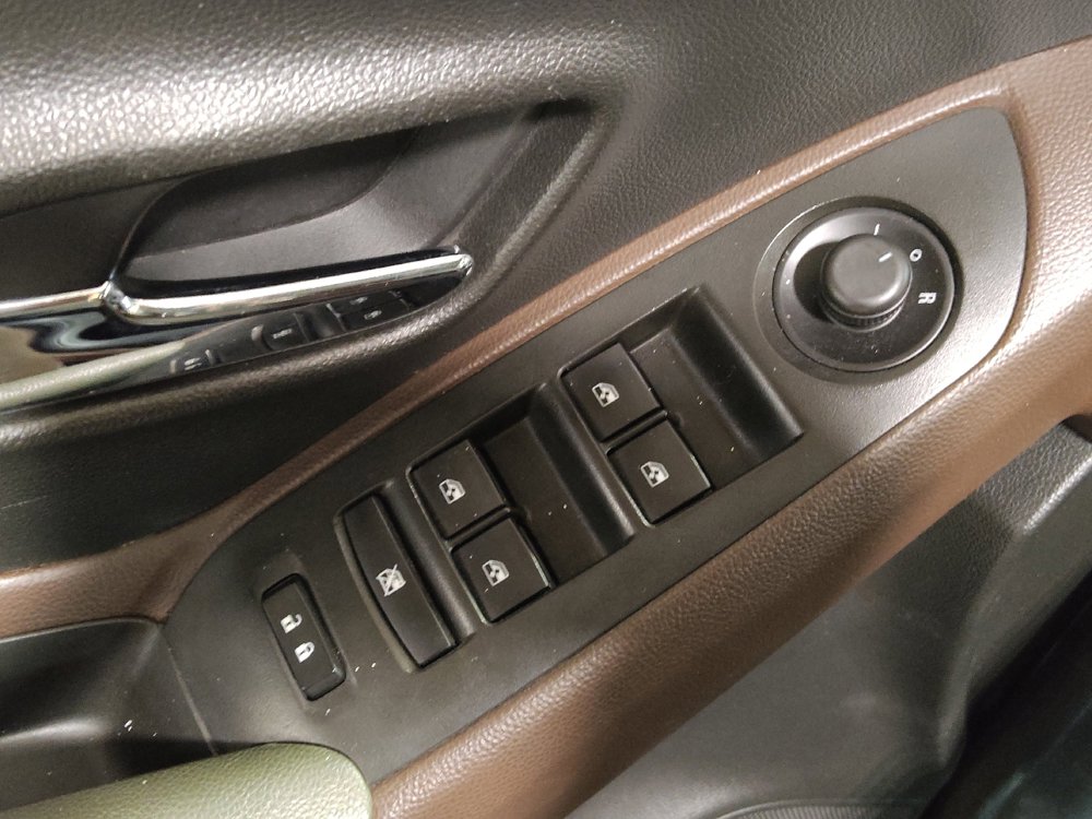 Used 2015 Chevrolet Trax LT w/ LT Sun and Sound Package image 27