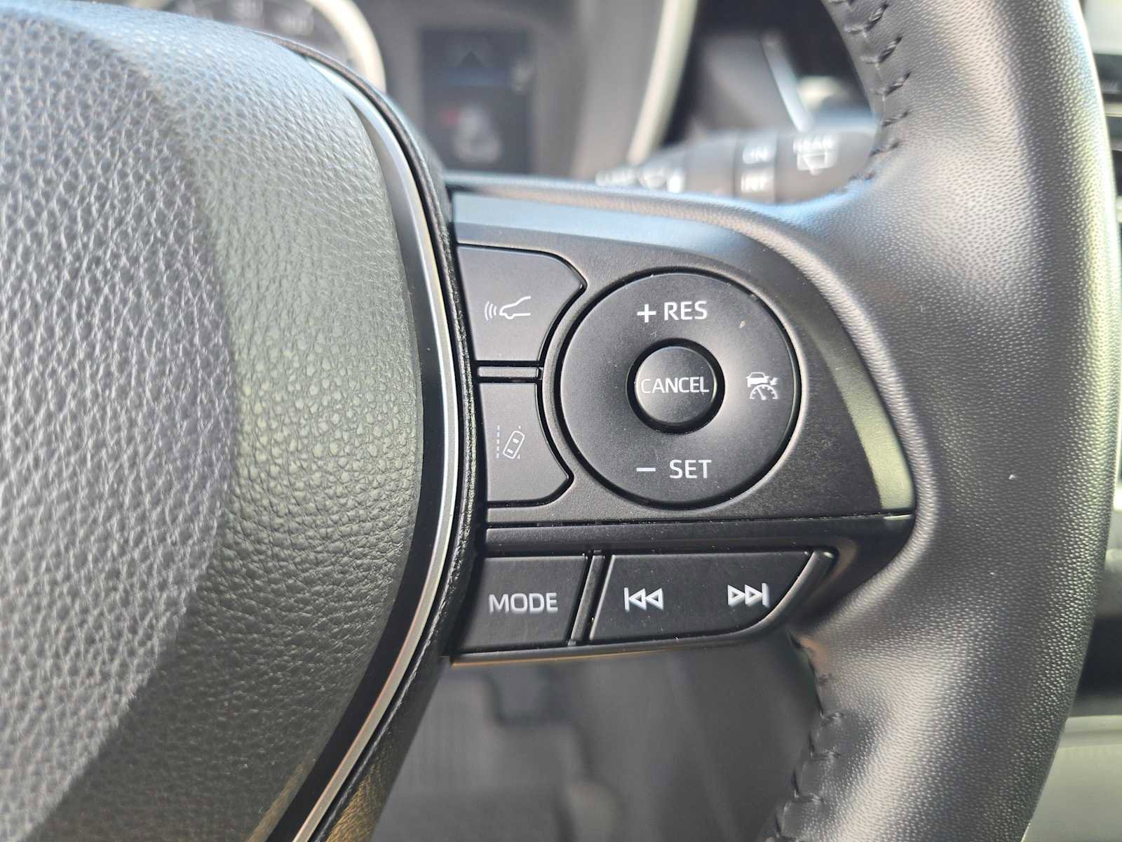 Used 2022 Toyota Corolla SE image 30