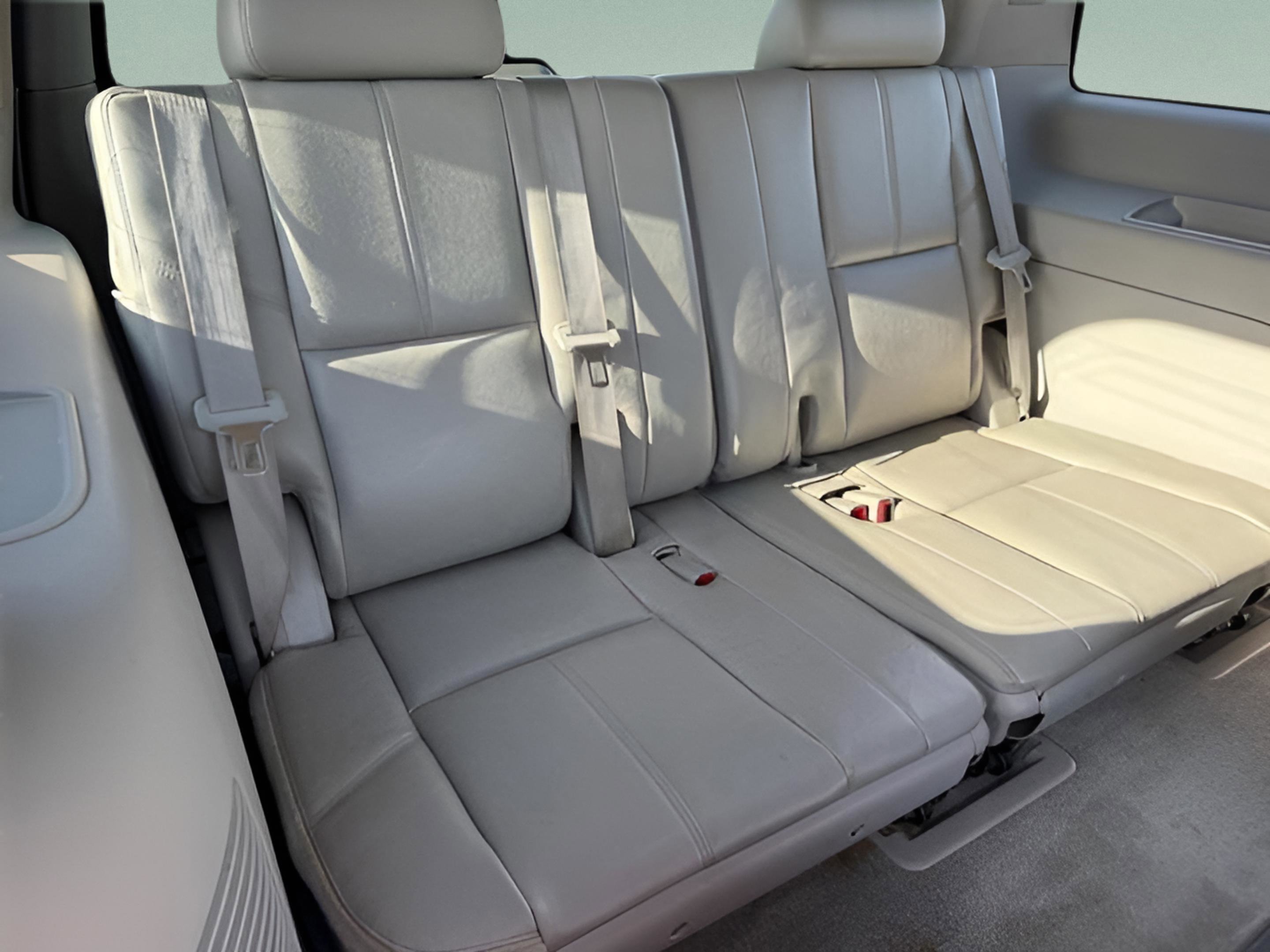 Used 2011 Chevrolet Tahoe LT w/ Luxury Package image 12