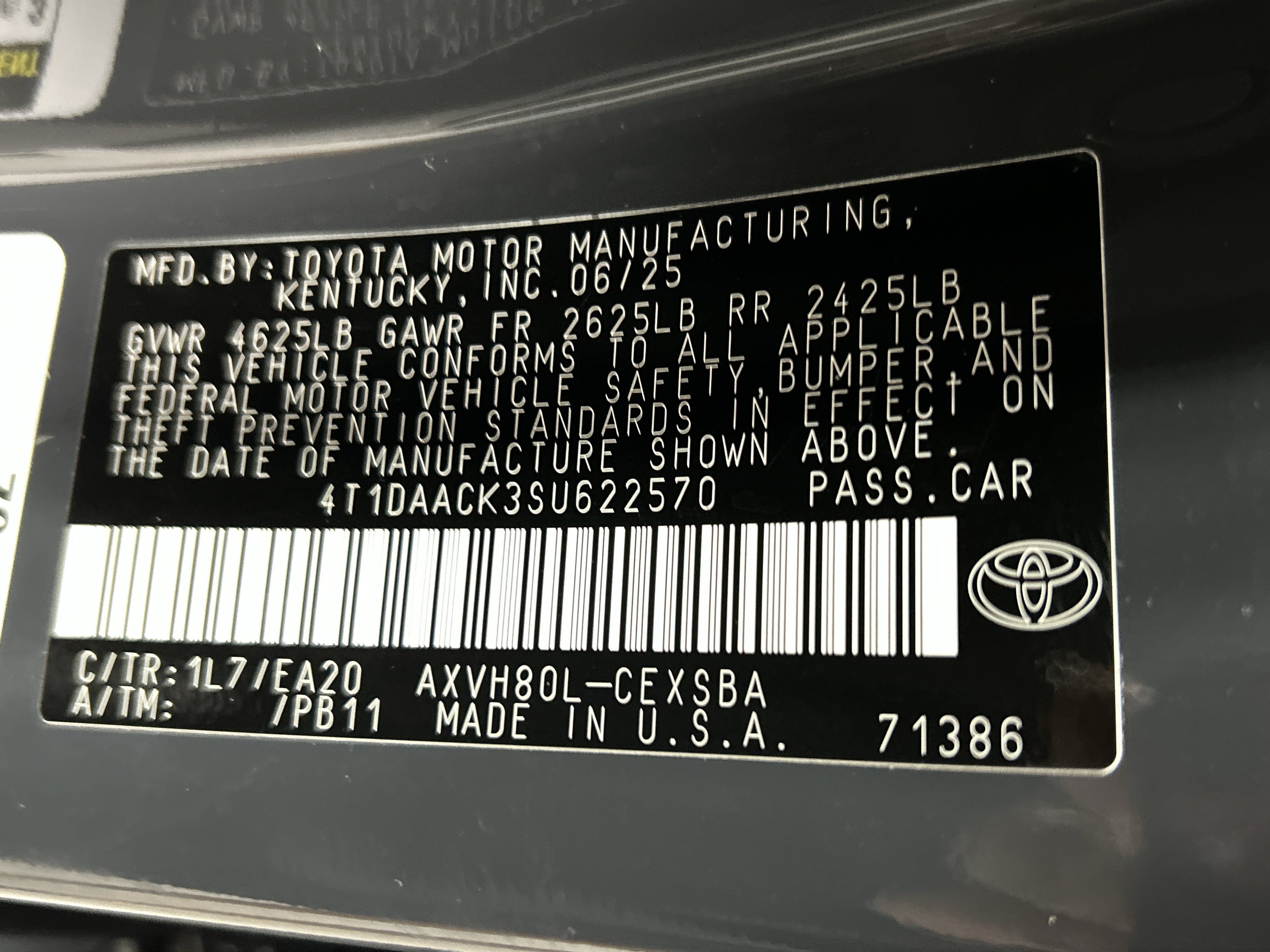 Used 2025 Toyota Camry SE w/ Convenience Package FWD image 33