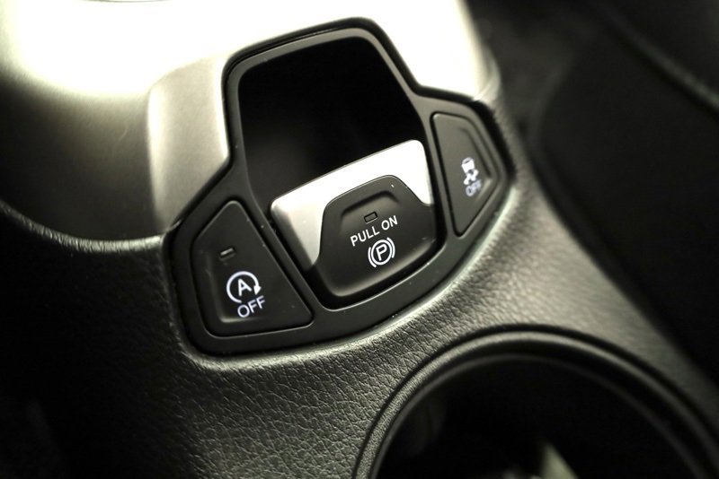 Used 2021 Jeep Compass 80th Special Edition w/ Sun and Sound Group image 26