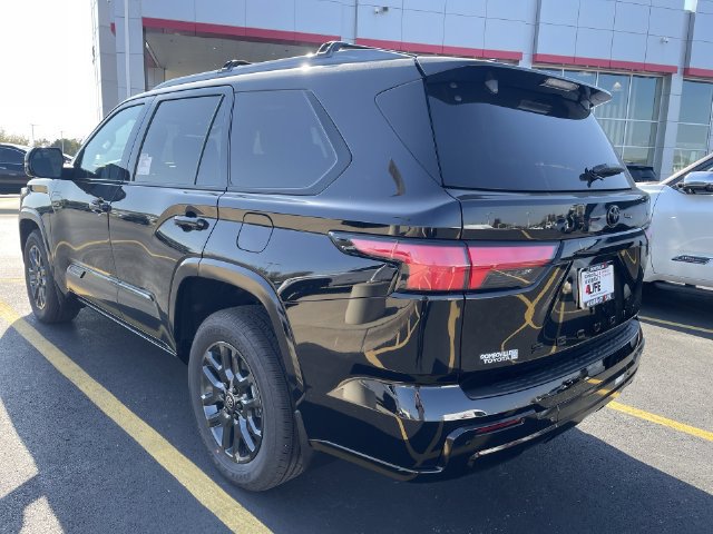 New 2026 Toyota Sequoia Platinum AWD/4WD image 31