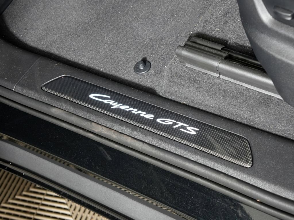 New 2026 Porsche Cayenne GTS AWD/4WD image 18