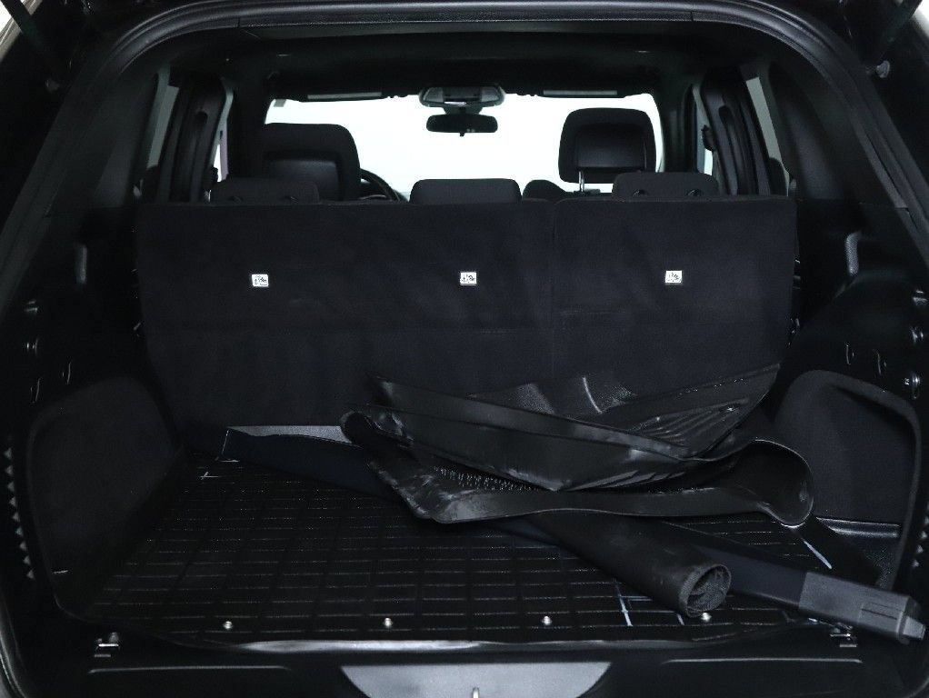 Used 2021 Jeep Grand Cherokee Laredo AWD/4WD image 30