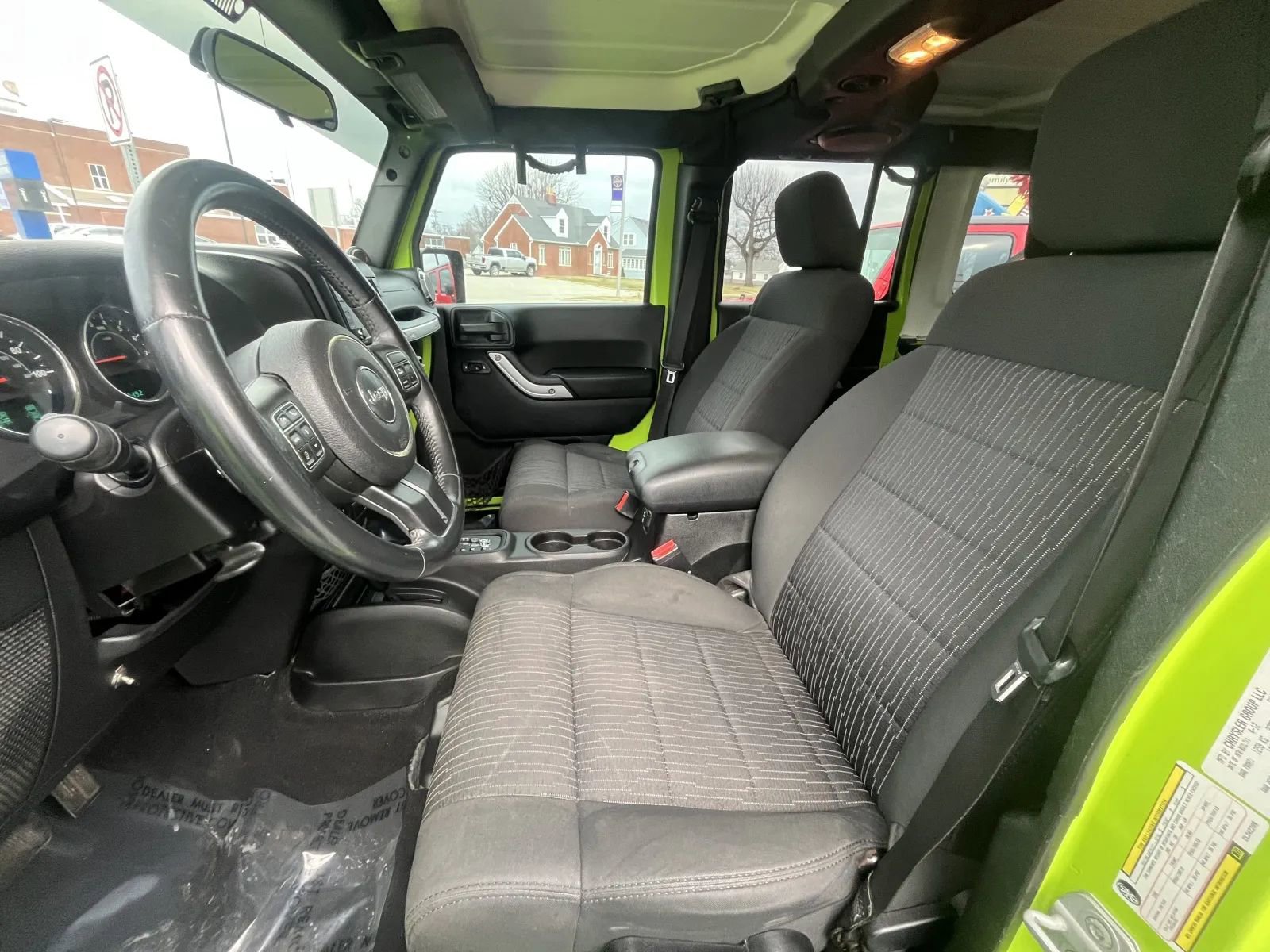 Used 2012 Jeep Wrangler Unlimited Sahara w/ Connectivity Group image 11