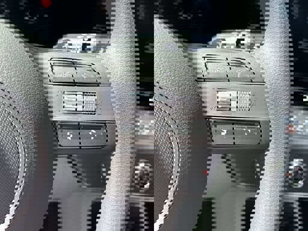 New 2025 Hyundai Kona SE image 24