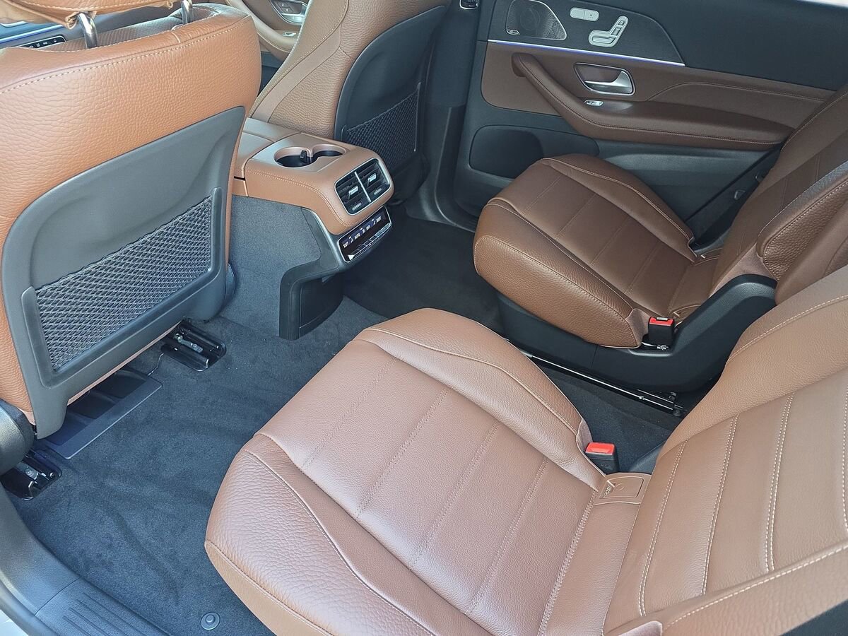 New 2026 Mercedes-Benz GLS 450 4MATIC image 14