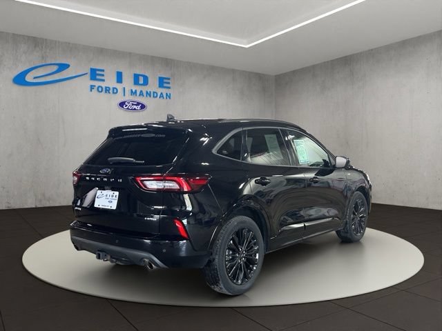 Certified 2023 Ford Escape ST-Line Elite w/ Class II Trailer Tow Package AWD/4WD image 16