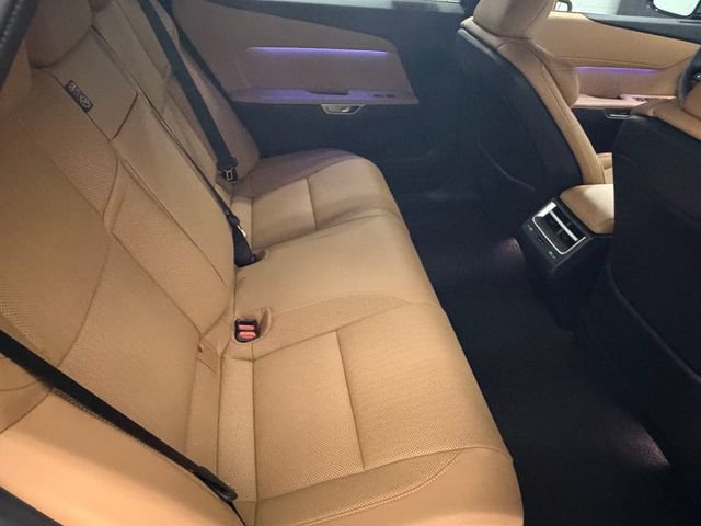 New 2026 Lexus ES 350e FWD image 13