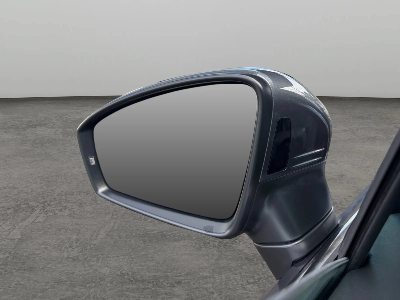 Used 2024 Volkswagen Tiguan SE w/ Panoramic Sunroof Package AWD/4WD image 33