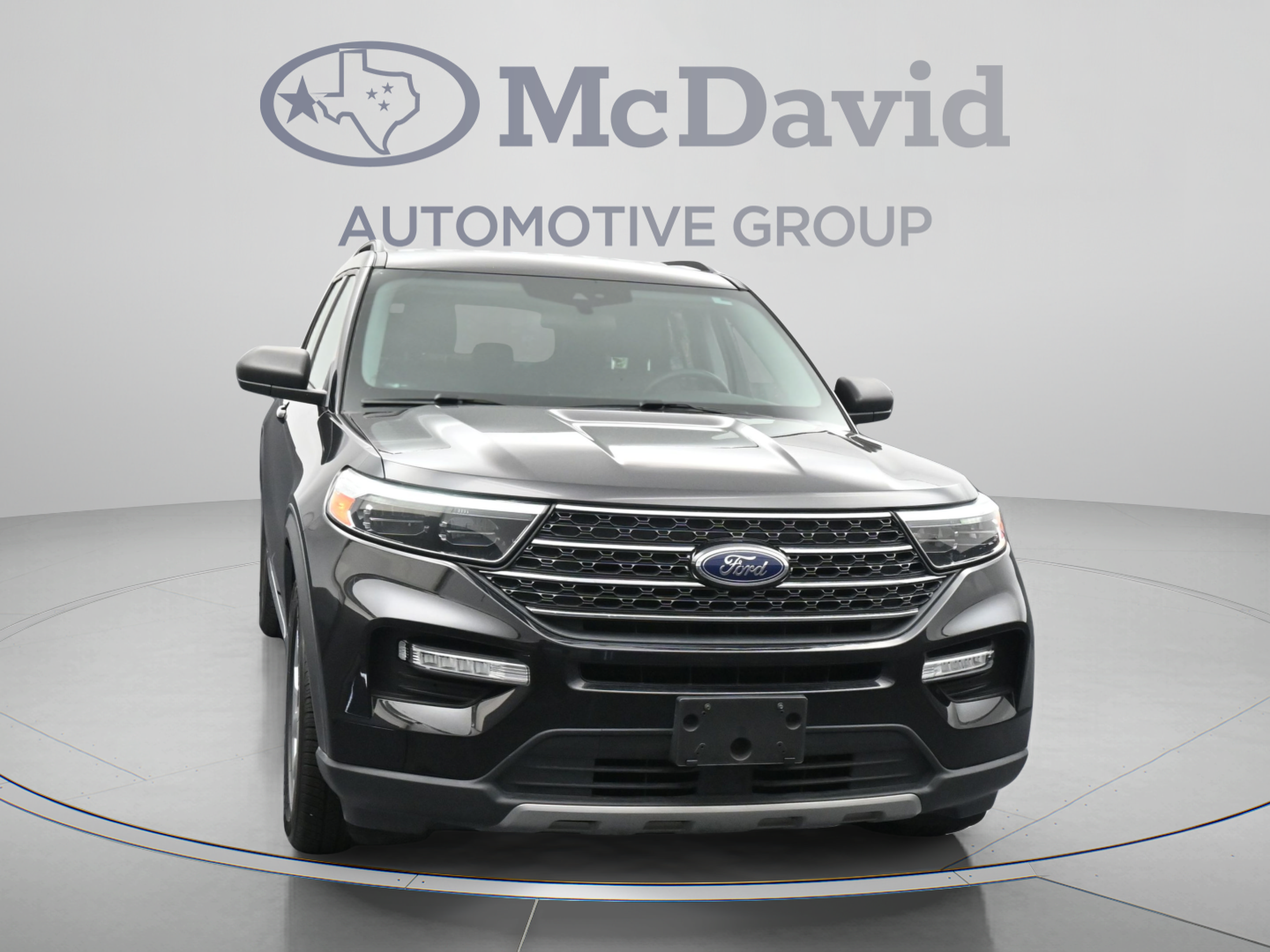 Used 2021 Ford Explorer XLT w/ Equipment Group 202A RWD image 2