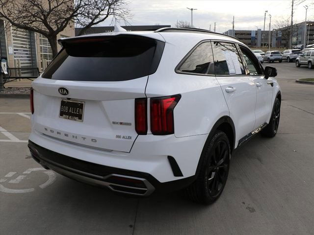 Used 2021 Kia Sorento SX image 5