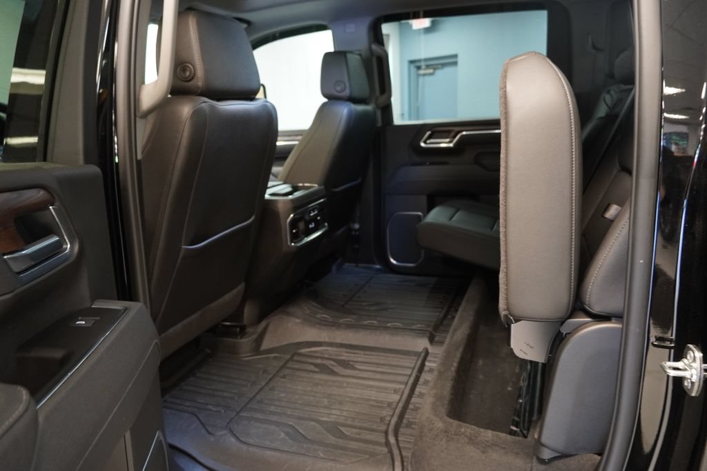 Certified 2026 GMC Sierra 2500 SLT AWD/4WD image 19