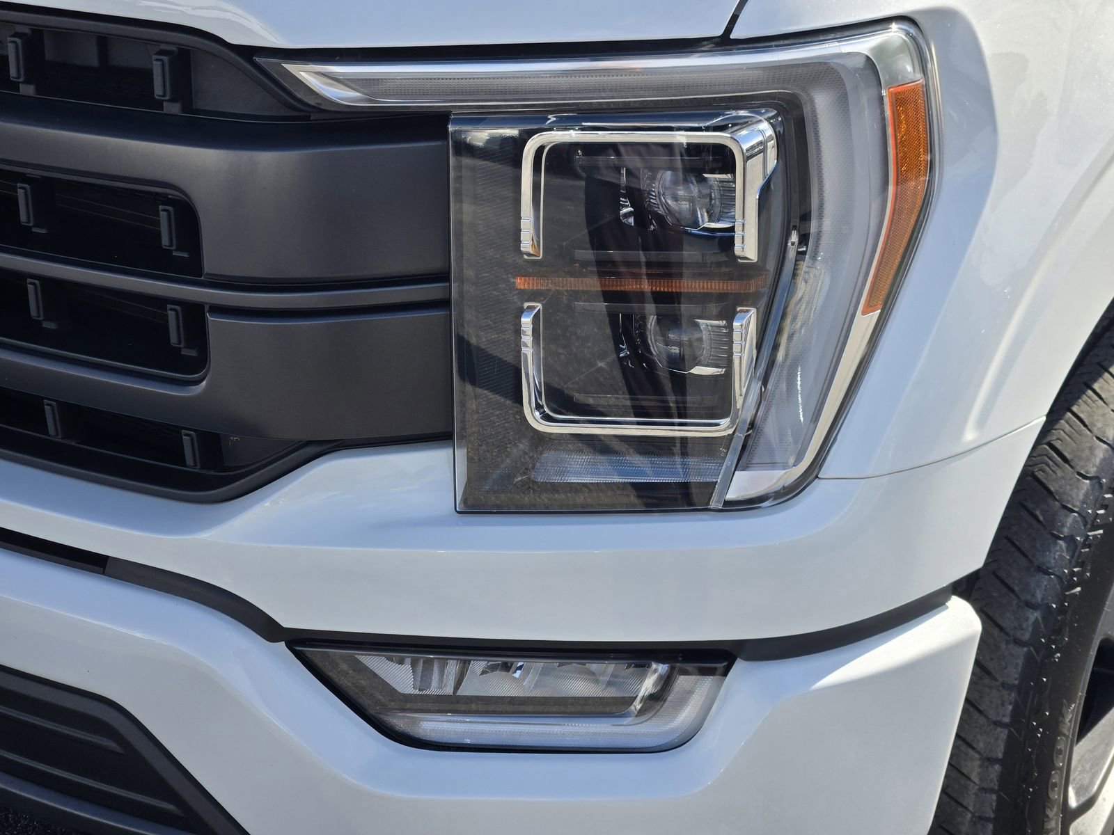 Used 2023 Ford F150 Lariat w/ Equipment Group 502A High image 9