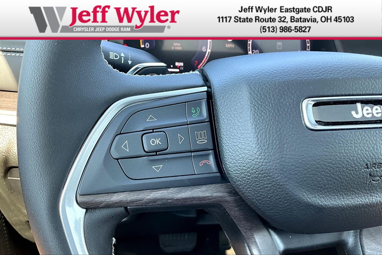 New 2026 Jeep Grand Cherokee Altitude AWD/4WD image 21