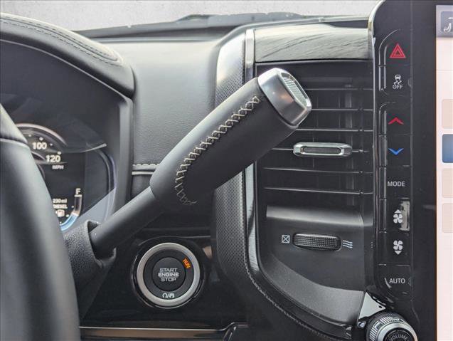 Used 2025 RAM 2500 Limited AWD/4WD image 11