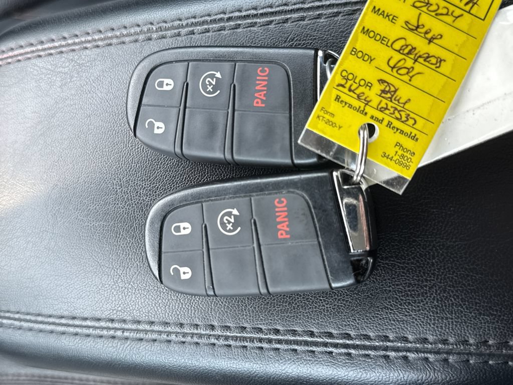 Used 2024 Jeep Compass Limited AWD/4WD image 29