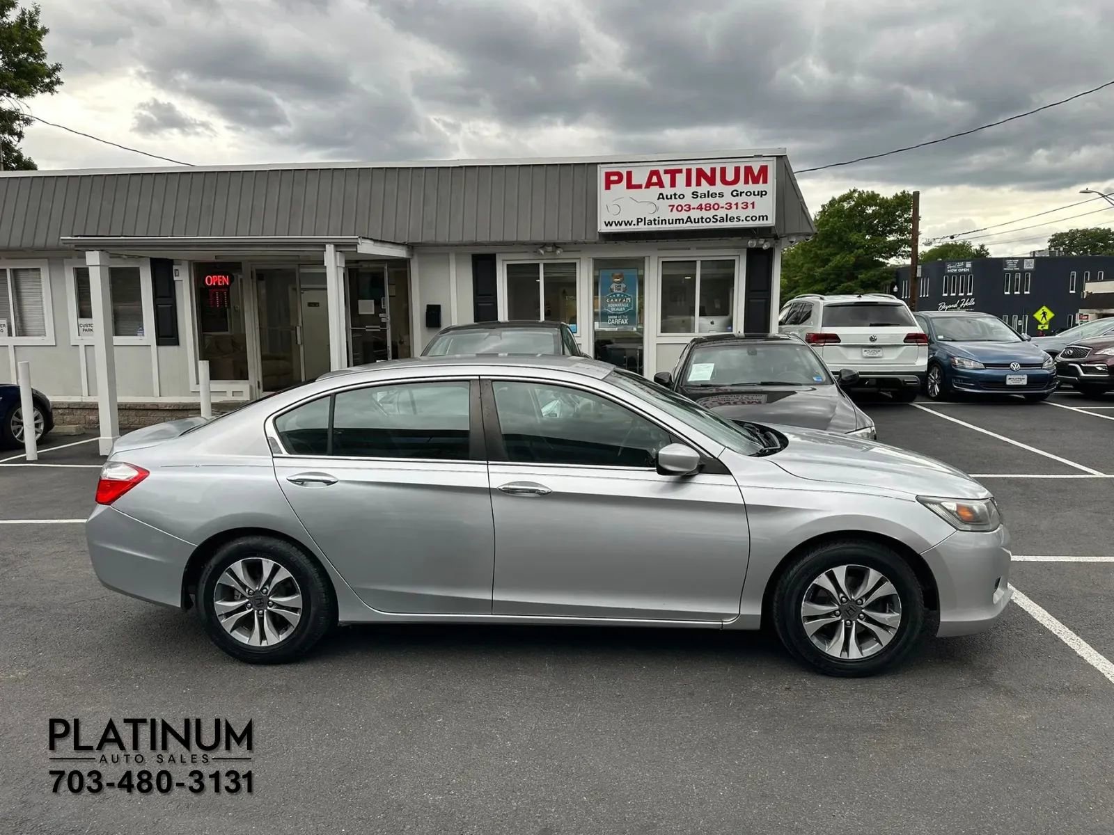 Used 2013 Honda Accord LX image 2