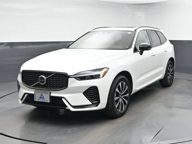 Used 2024 Volvo XC60 B5 Plus w/ Protection Package Premier AWD/4WD image 3