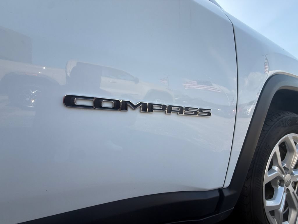 Used 2024 Jeep Compass Latitude AWD/4WD image 46