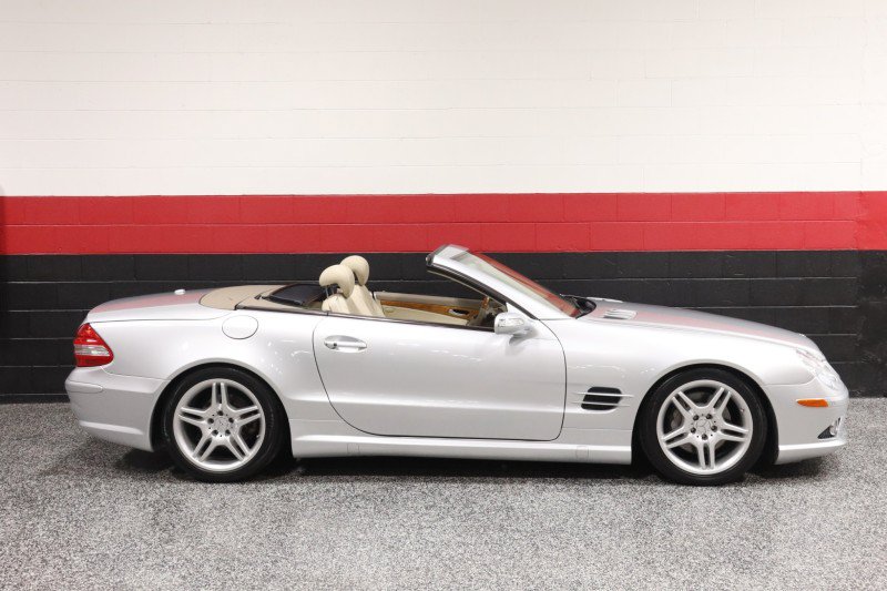 Used 2008 Mercedes-Benz SL 550 image 7