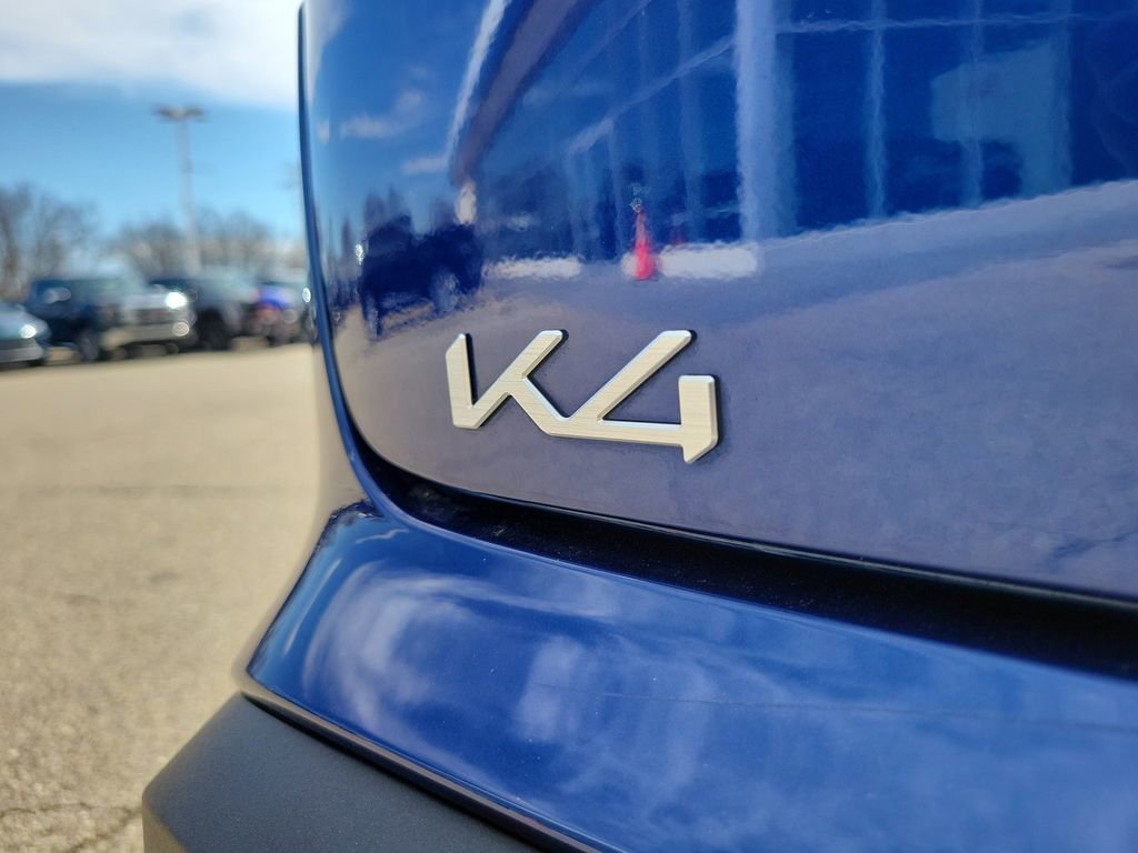 Used 2025 Kia K4 LXS image 7