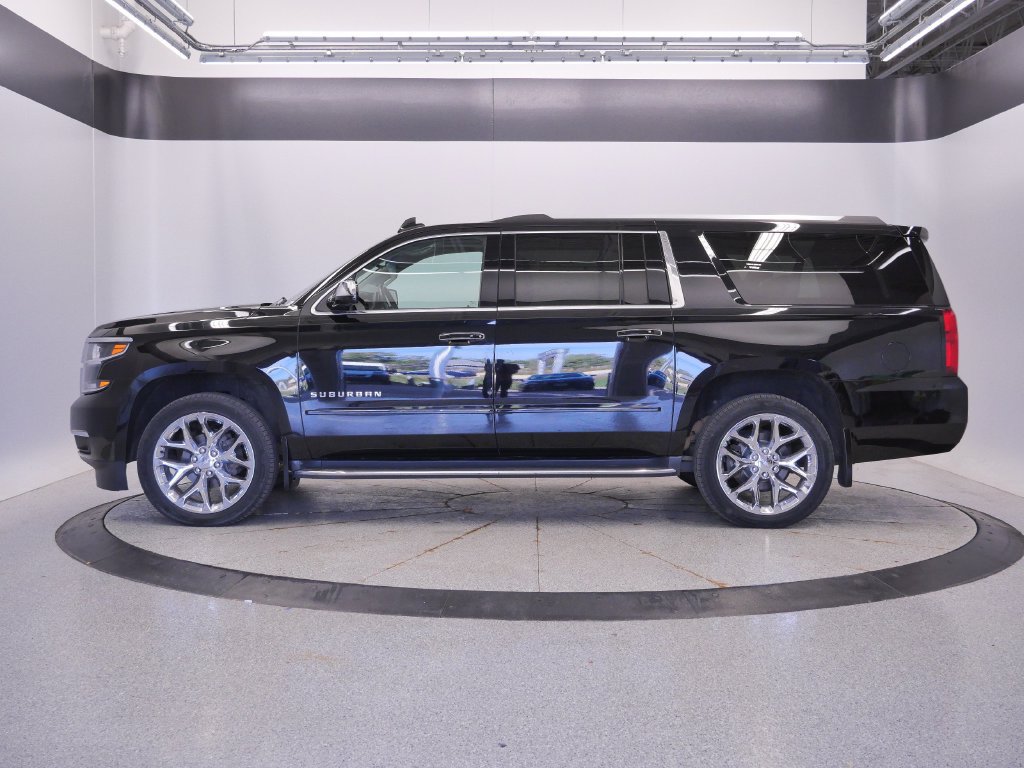 Used 2017 Chevrolet Suburban Premier AWD/4WD image 2