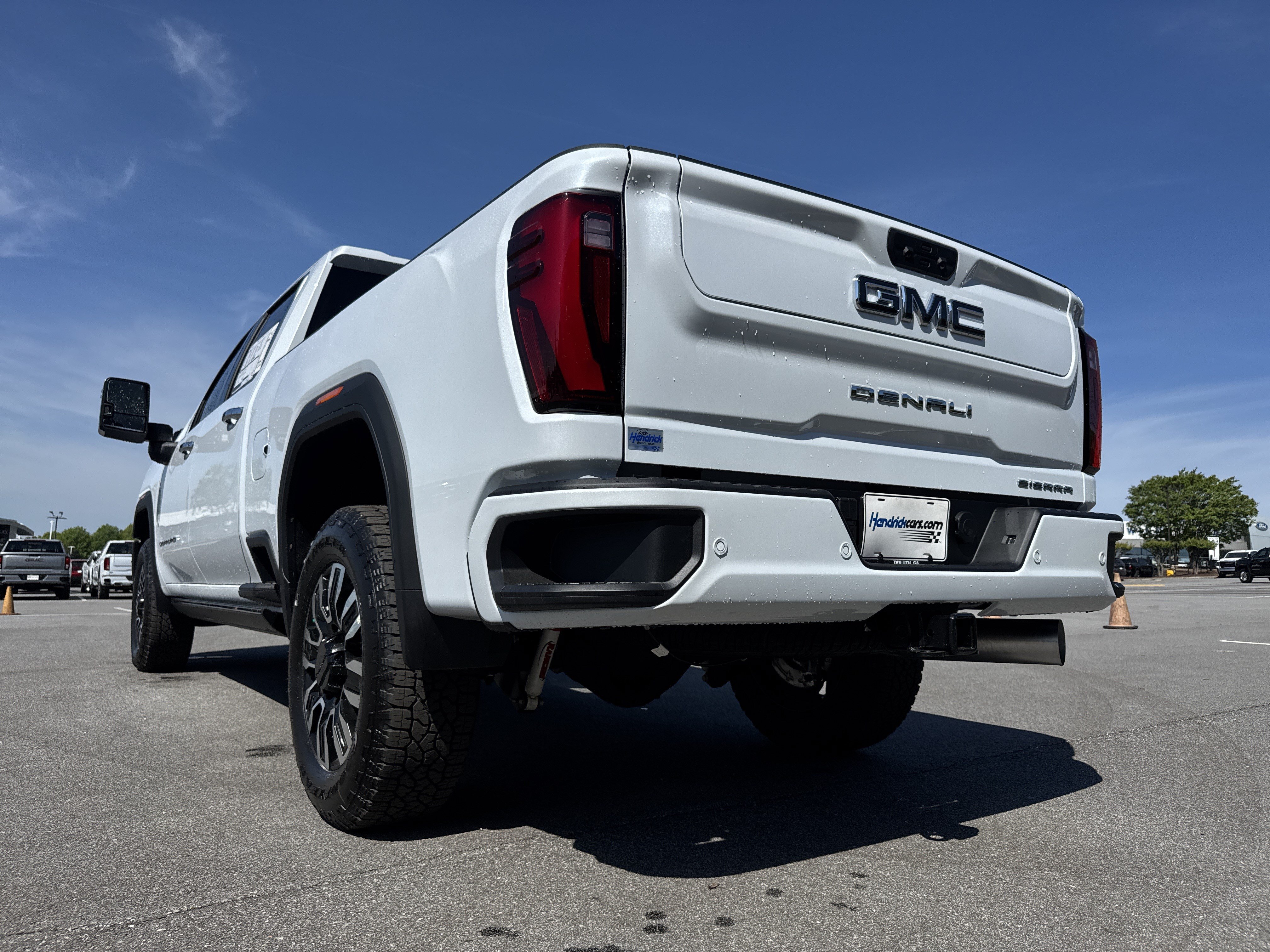 New 2026 GMC Sierra 2500 Denali Ultimate AWD/4WD image 8