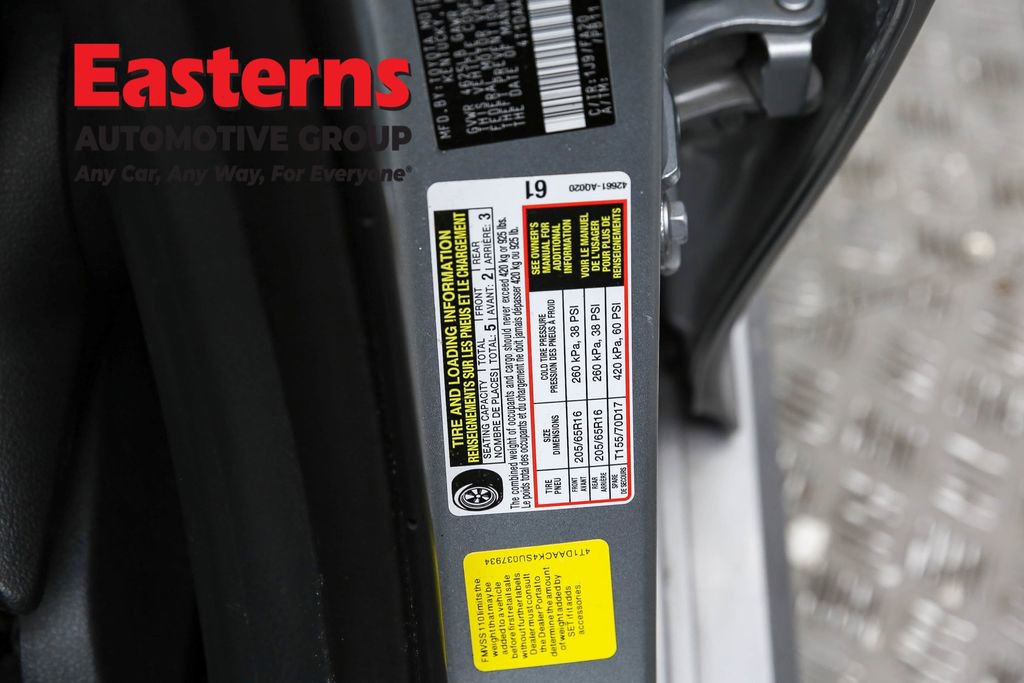 Used 2025 Toyota Camry LE FWD image 35