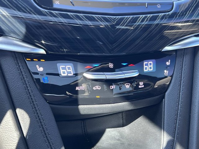Certified 2024 Cadillac XT6 Premium Luxury AWD/4WD image 26