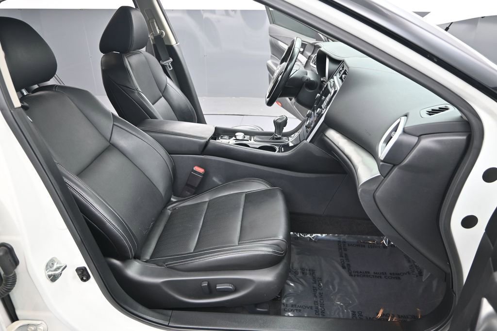 Used 2021 Nissan Maxima 3.5 SV w/ Floor Mat Group FWD image 23