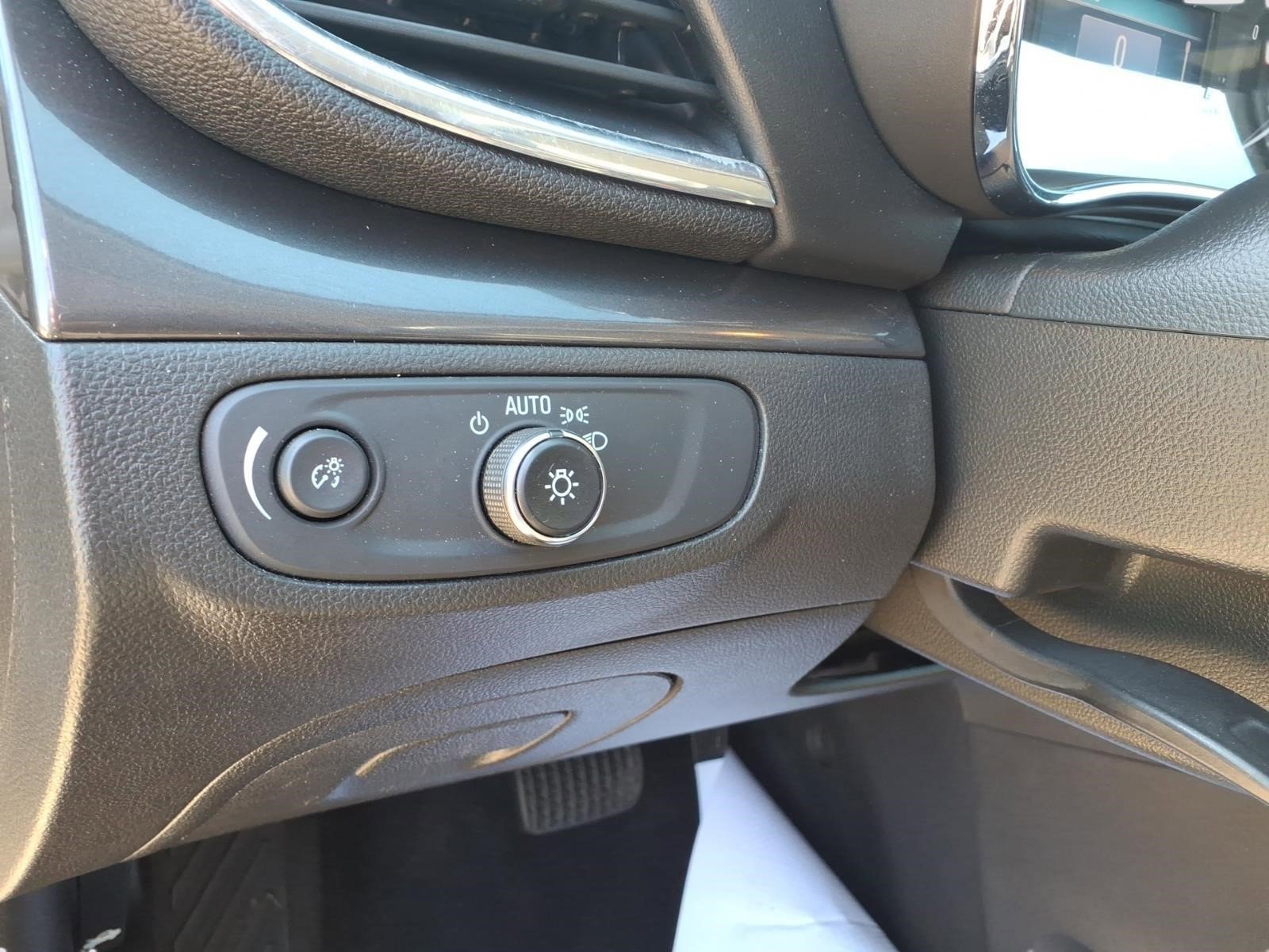 Used 2019 Buick Encore Preferred FWD image 15