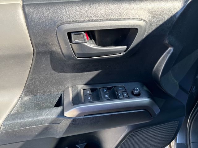 Used 2020 Toyota Tacoma SR5 image 11