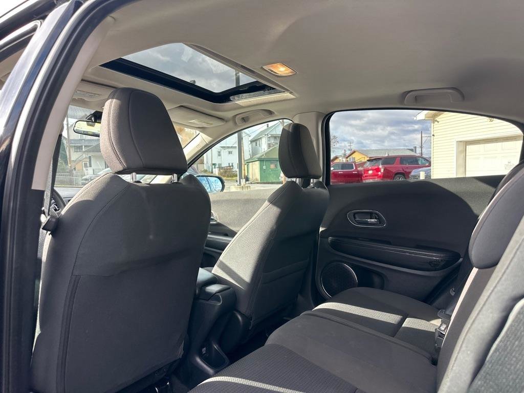 Used 2021 Honda HR-V EX image 7