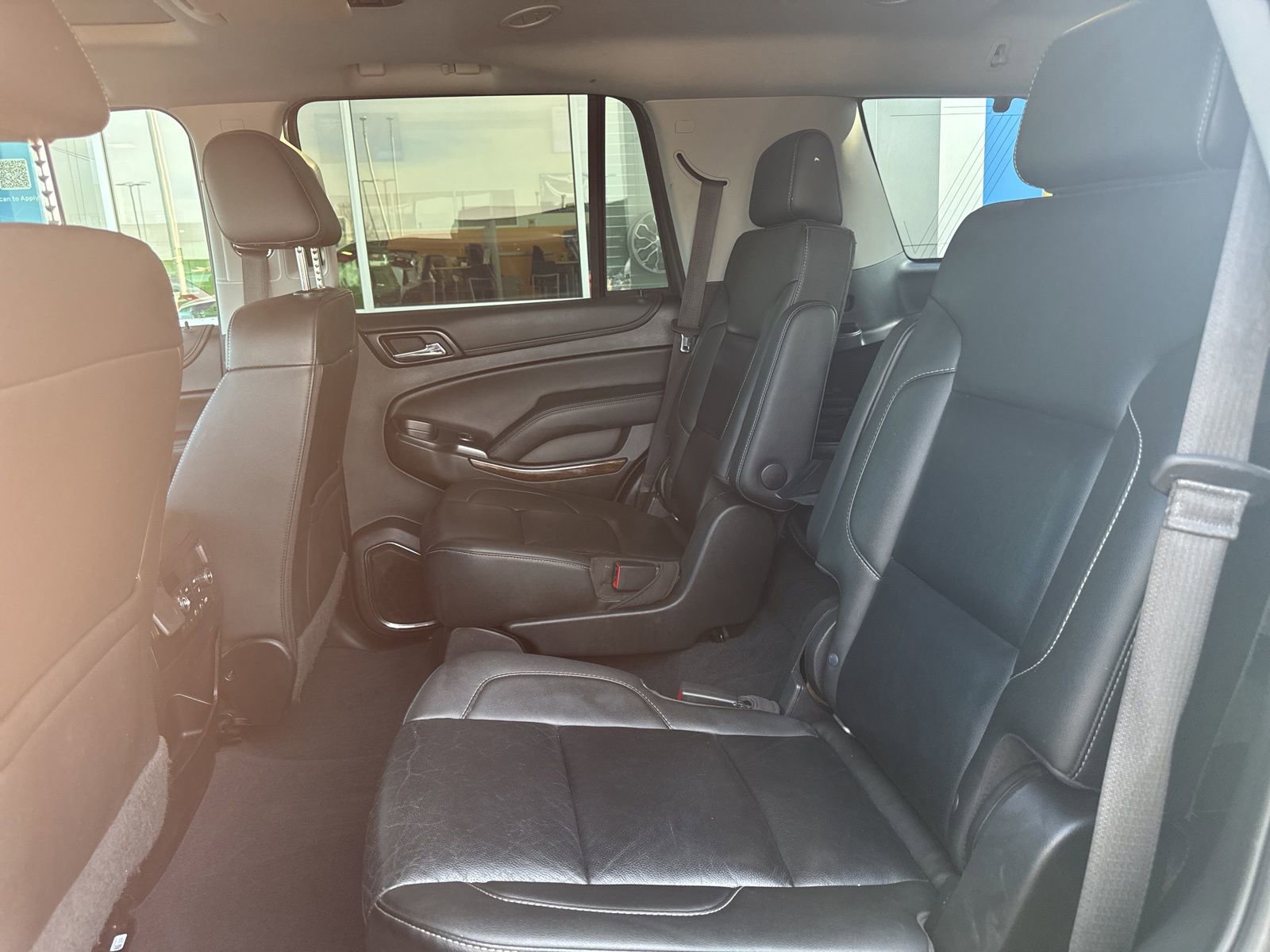 Used 2019 Chevrolet Tahoe LT w/ LT Signature Package image 18