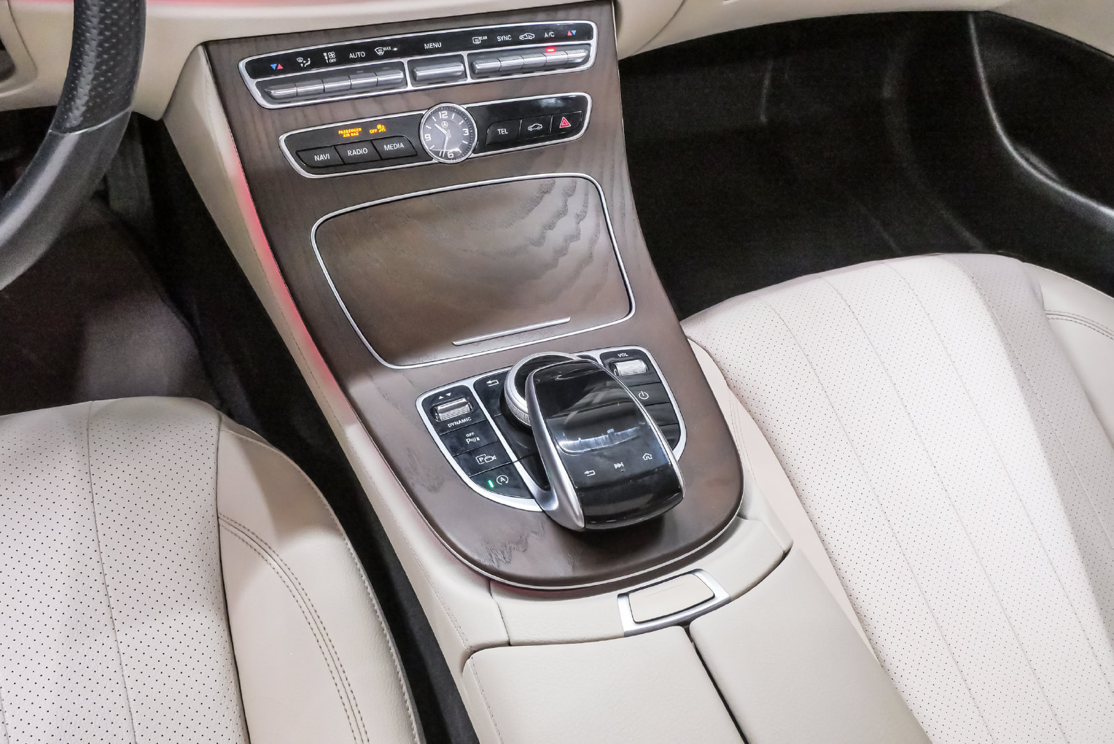 Used 2018 Mercedes-Benz E 300 4MATIC image 18