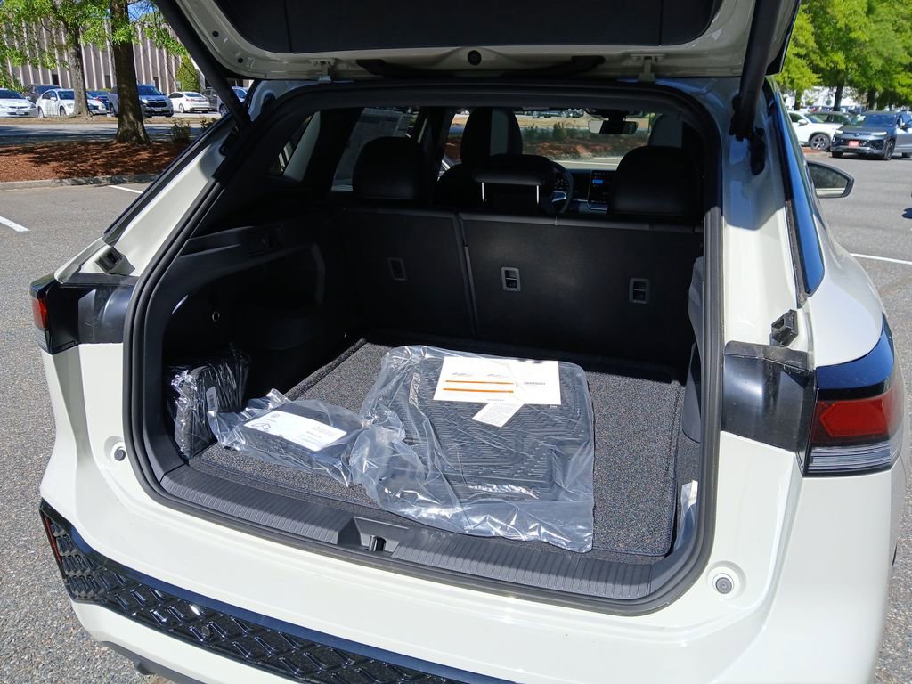 New 2026 Volkswagen Tiguan SE R-Line image 22