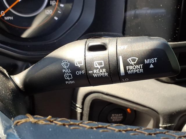 Used 2025 Jeep Wrangler Unlimited Sahara AWD/4WD image 26