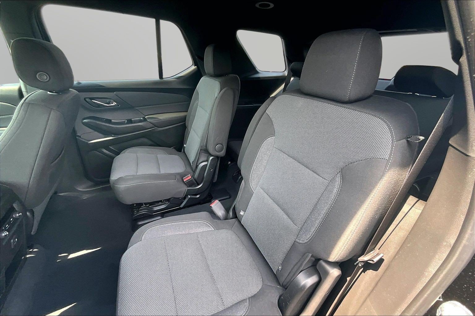 Used 2023 Chevrolet Traverse LT AWD/4WD image 18