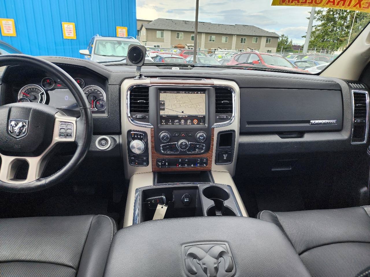 Used 2014 RAM 1500 Laramie w/ Convenience Group AWD/4WD image 14