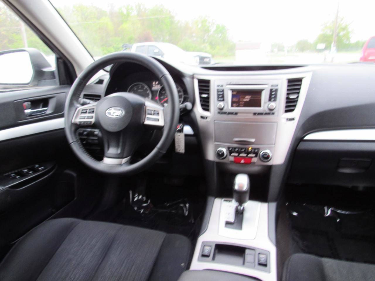 Used 2014 Subaru Outback 2.5i Premium w/ Popular Package #1B AWD/4WD image 8