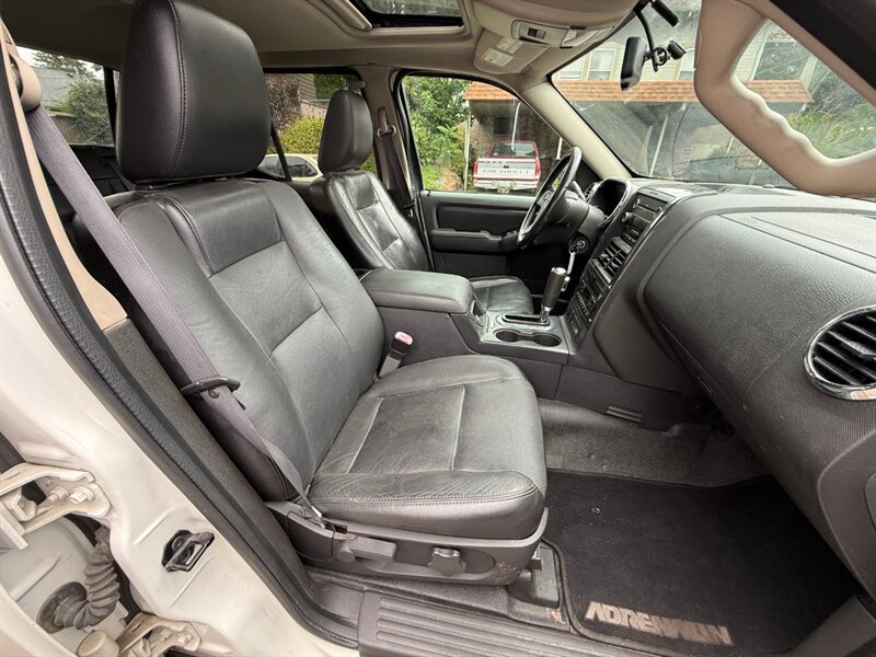 Used 2009 Ford Explorer Sport Trac Adrenalin AWD/4WD image 12