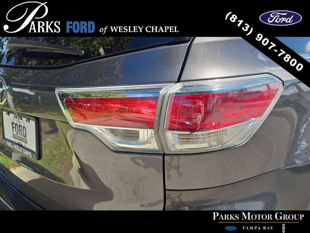 Used 2016 Toyota Highlander XLE AWD/4WD image 7