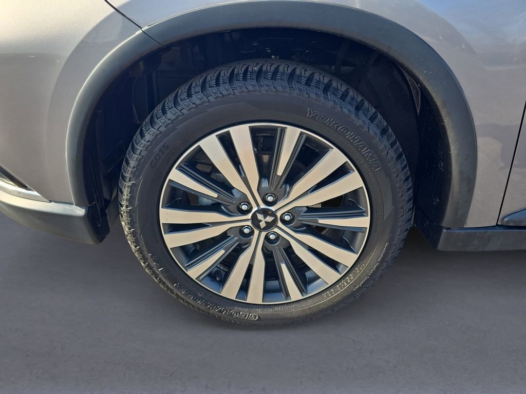 Used 2019 Mitsubishi Outlander SEL image 9