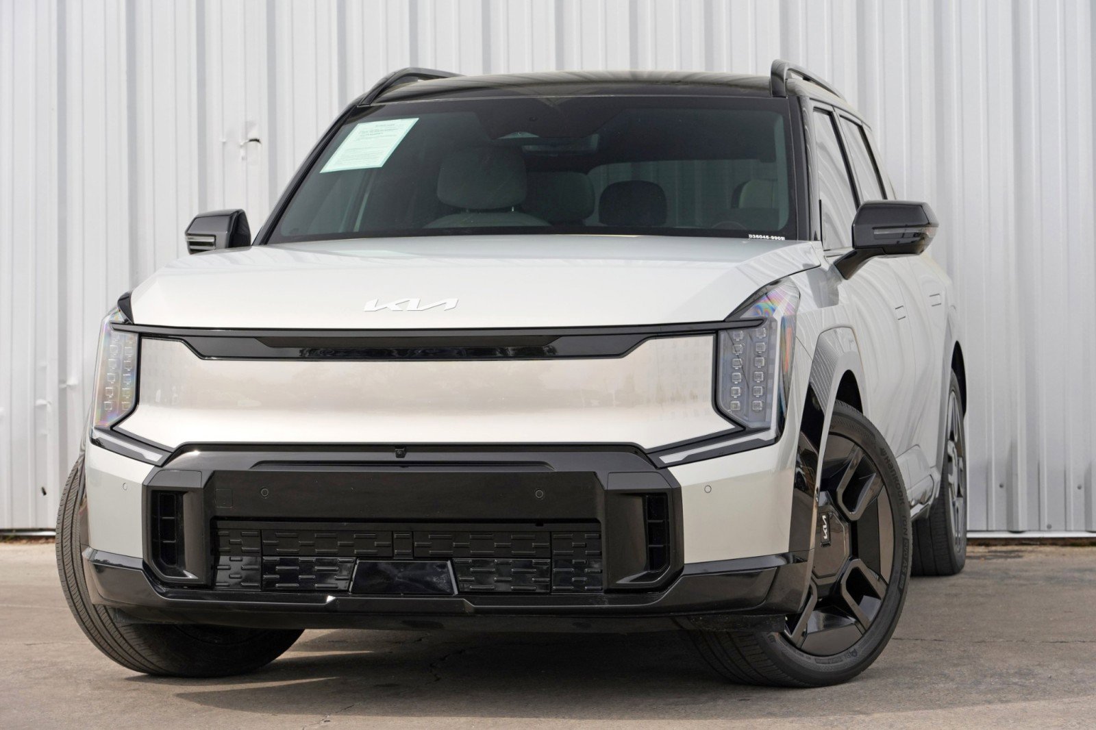 Used 2024 Kia EV9 GT-Line image 3