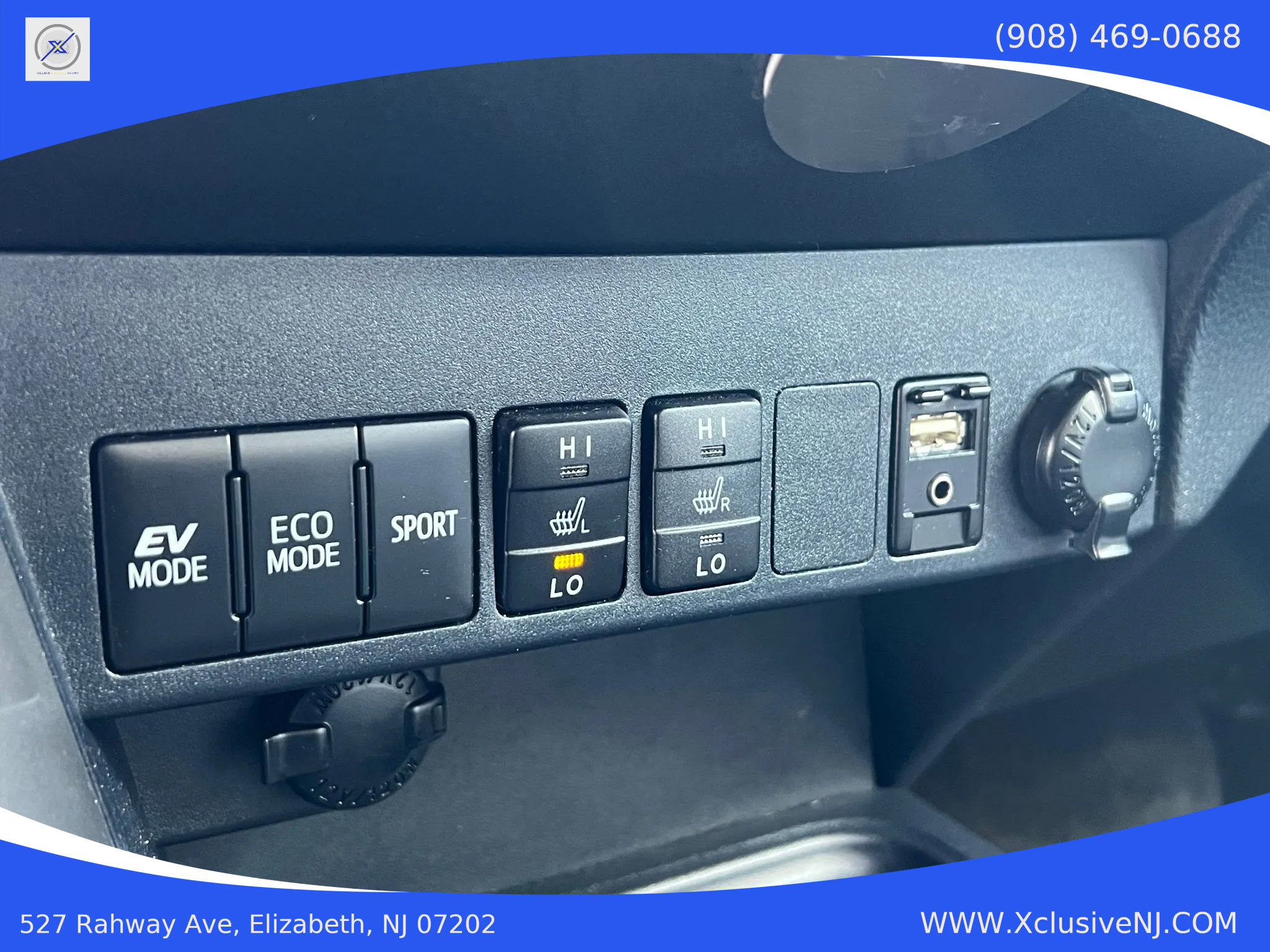 Used 2017 Toyota RAV4 Limited image 16