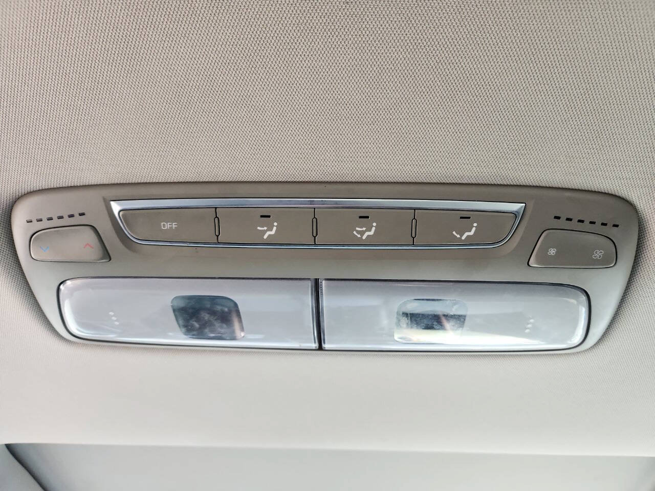 Used 2020 Kia Telluride S w/ S 8 Passenger Seating Package AWD/4WD image 20