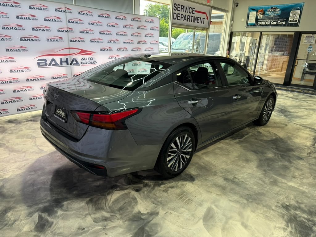 Used 2025 Nissan Altima 2.5 SV FWD image 6