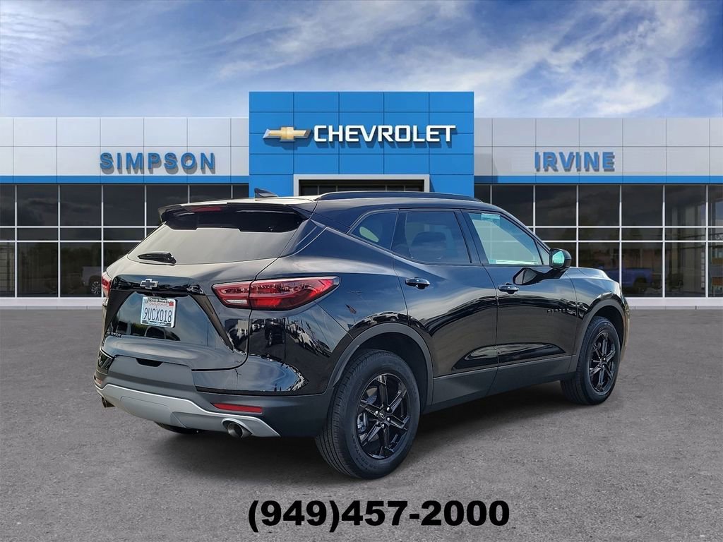 Used 2025 Chevrolet Blazer LT w/ Convenience Package image 8